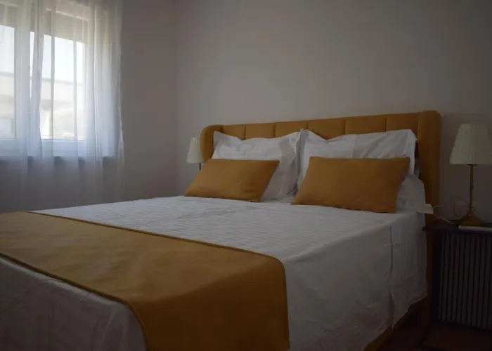 アパート V トロギール