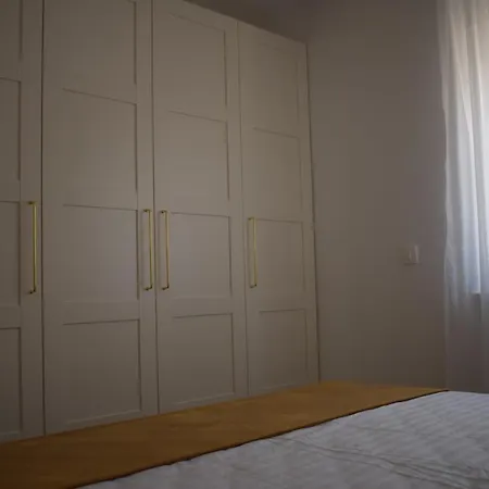 V 아파트 트로기르